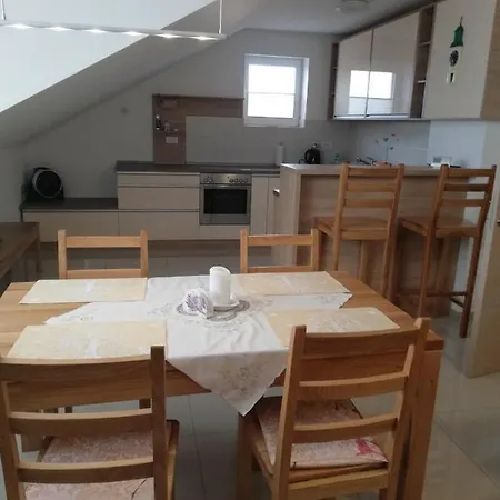 Slavuj Apartman Novi Sad